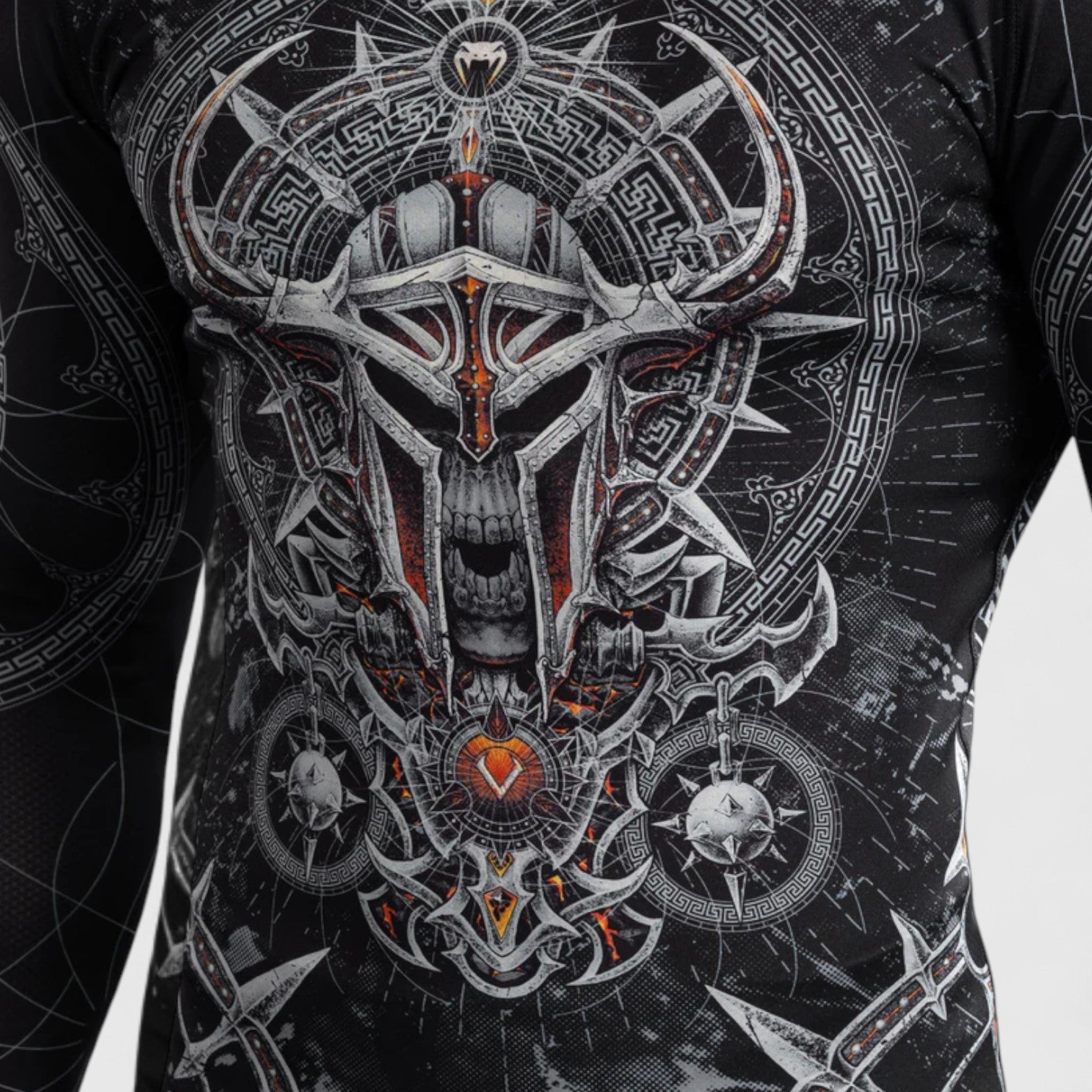 VENUM Gladiator 5.0 rashguard med lange armer - CombatStore.no