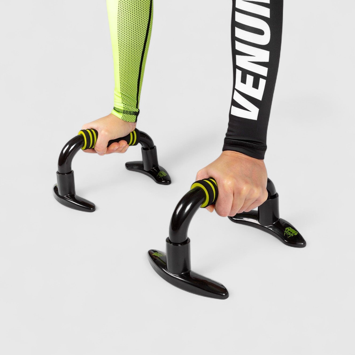 VENUM Push up bars - CombatStore.no