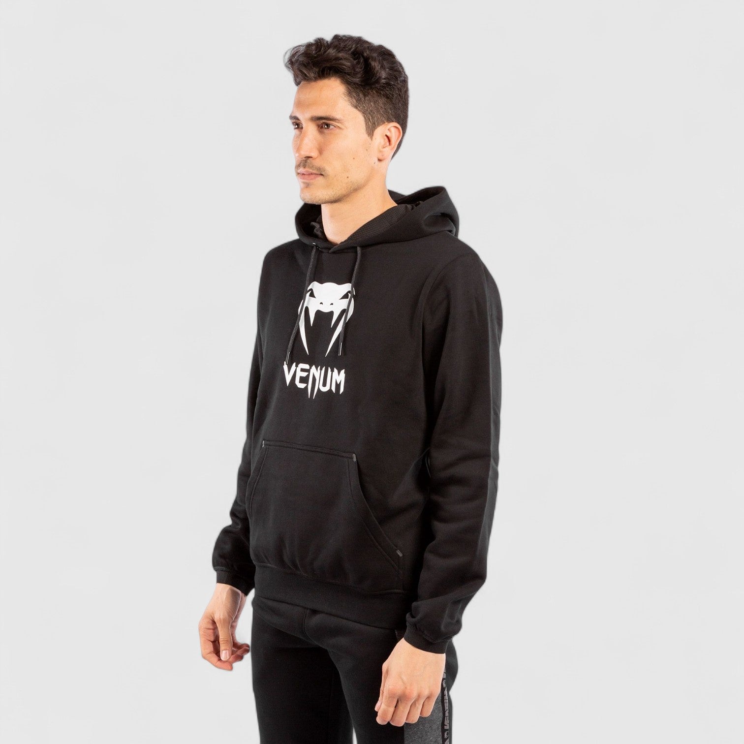 VENUM Classic Hettegenser - Svart/Hvit - CombatStore.no