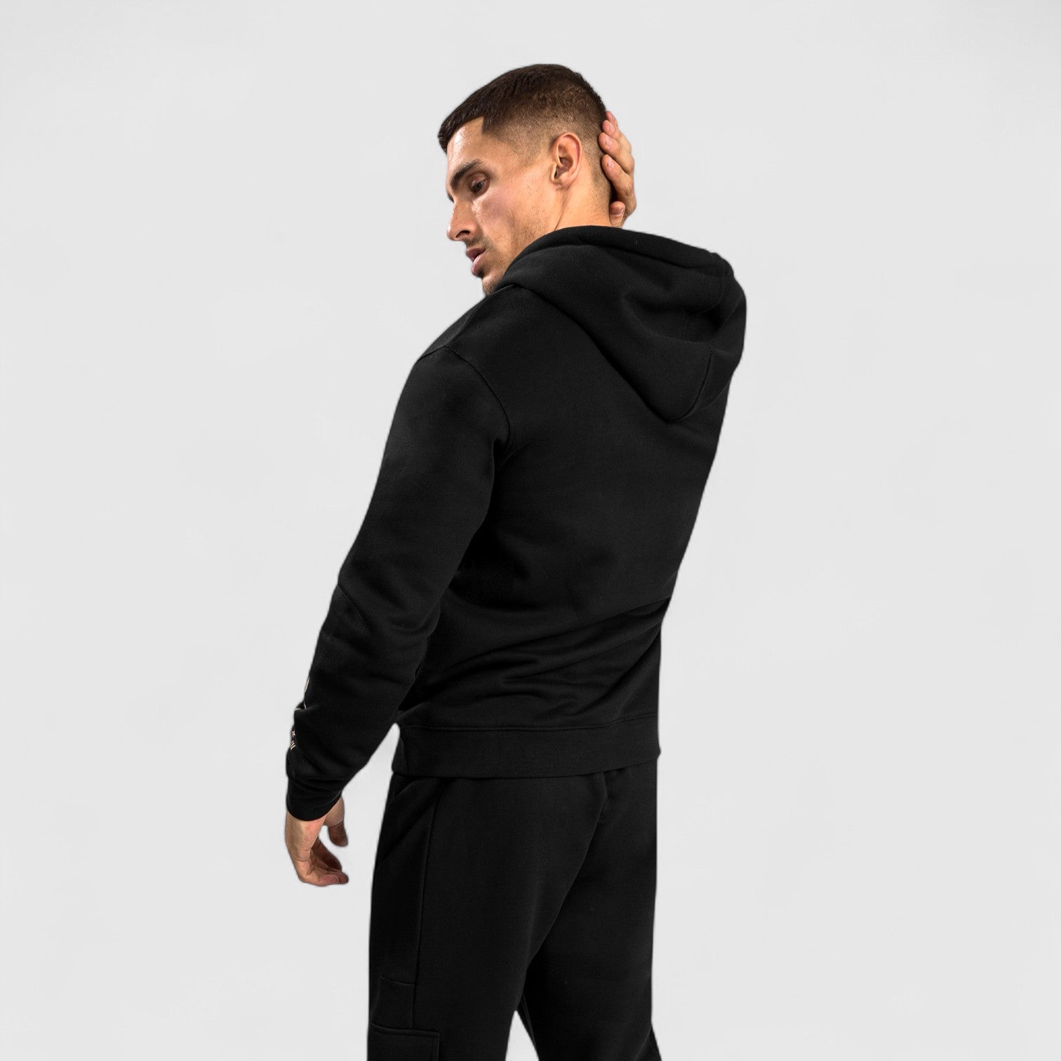 VENUM Classic Hettegenser - Svart/Hvit - CombatStore.no