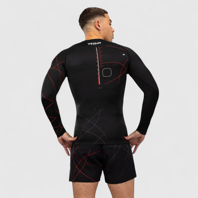 VENUM Tactical XT Rashguard med lange ermer Svart og Rød - CombatStore.no