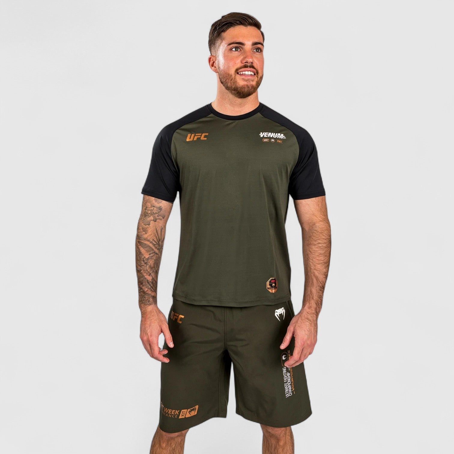 VENUM UFC ADRENALINE Dry - Tech T - skjorte Kaki - CombatStore.no
